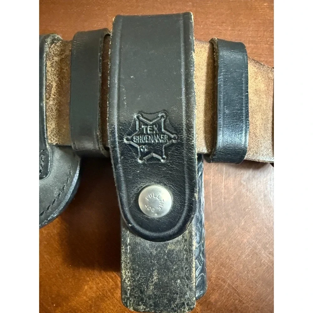 VTG Police‎ Leather Duty Belt Set Safariland Tex Shoemaker Holster Collector Lot